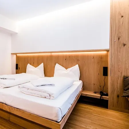 Hotel Des Alpes 3*